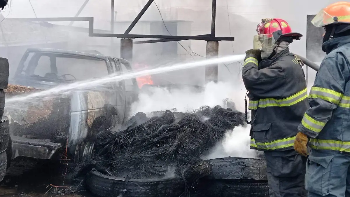 incendio en llantera-1